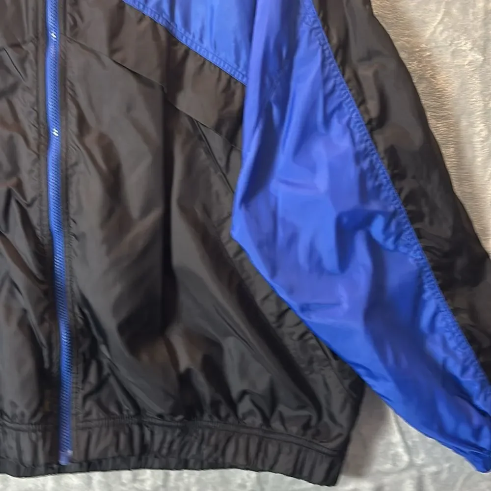 Nike Navy Black Logo Windbreaker Lightweight Vents Size XL